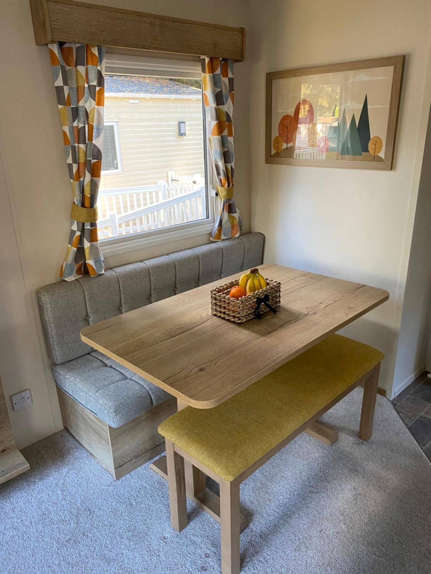 Woodlands Retreat Caravan Campsite *
